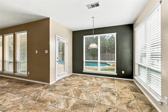 1204 Crestview Drive, Bedford, TX 76021