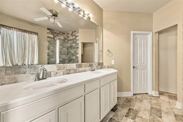 1204 Crestview Drive, Bedford, TX 76021