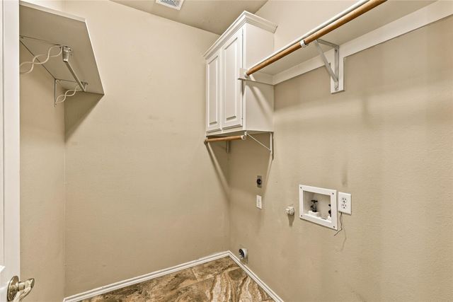 1204 Crestview Drive, Bedford, TX 76021