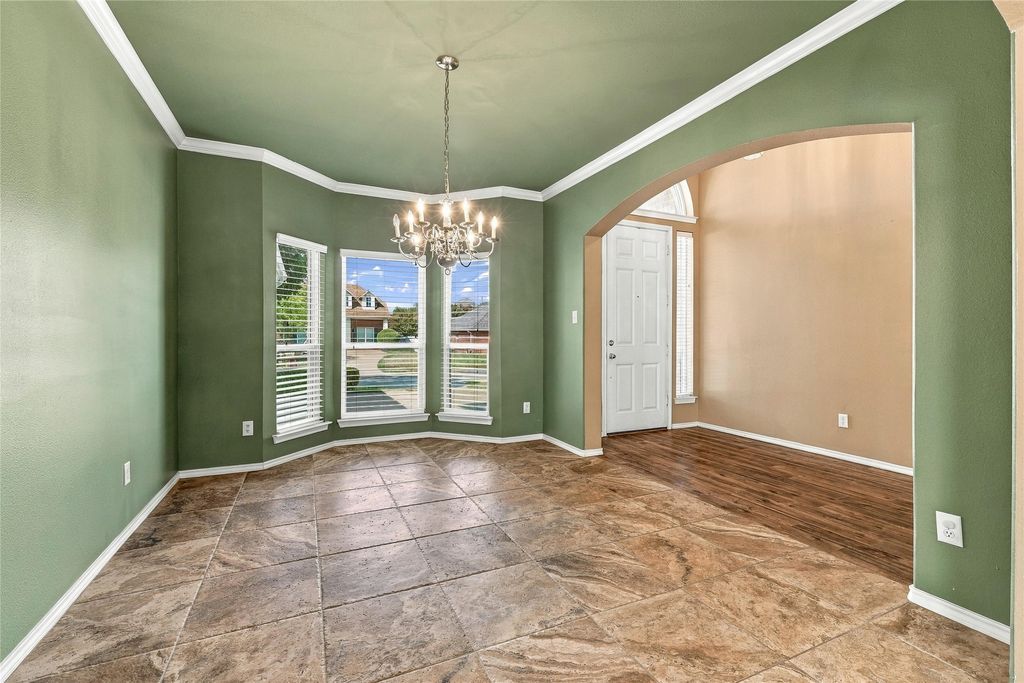 1204 Crestview Drive, Bedford, TX 76021 — photo 4