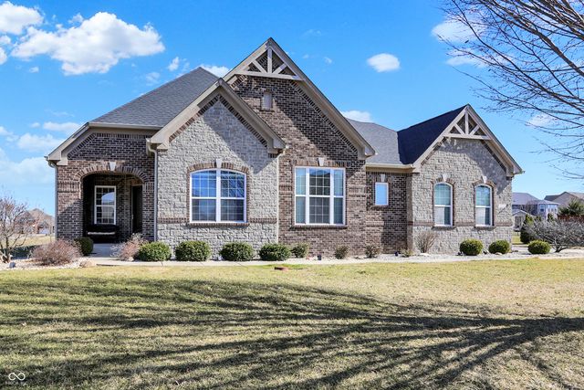 10001 Copper Saddle Bend, Fishers, IN 46040