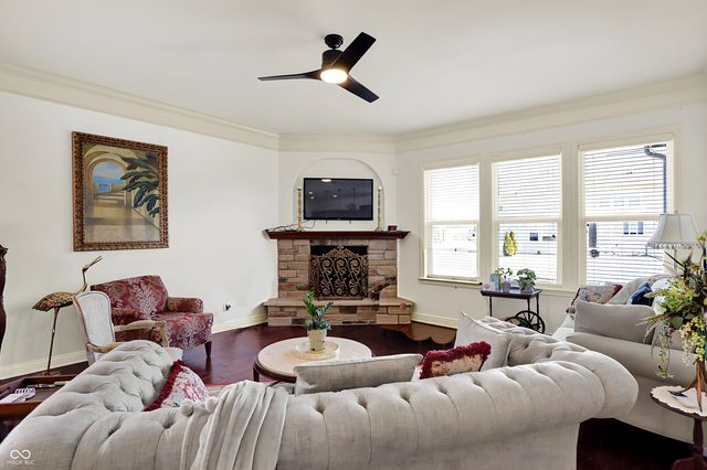 10001 Copper Saddle Bend, Fishers, IN 46040