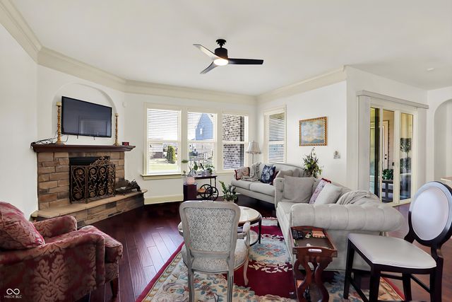 10001 Copper Saddle Bend, Fishers, IN 46040