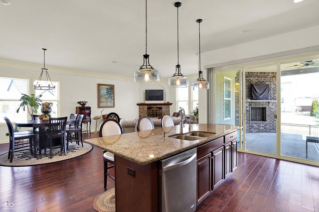 10001 Copper Saddle Bend, Fishers, IN 46040