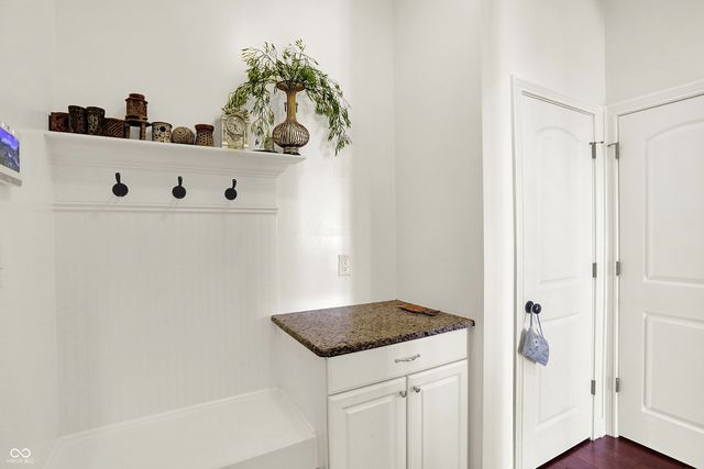 10001 Copper Saddle Bend, Fishers, IN 46040