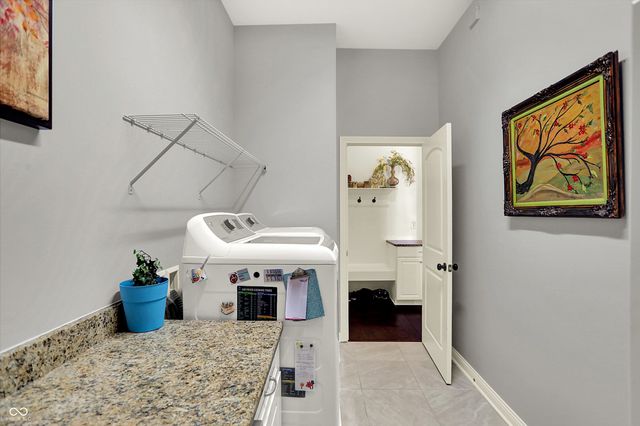 10001 Copper Saddle Bend, Fishers, IN 46040