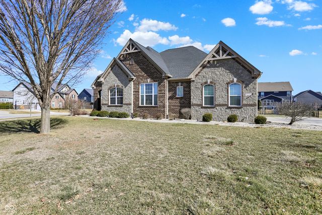 10001 Copper Saddle Bend, Fishers, IN 46040
