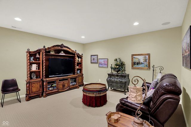 10001 Copper Saddle Bend, Fishers, IN 46040