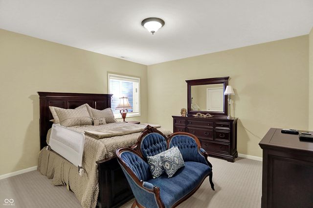 10001 Copper Saddle Bend, Fishers, IN 46040