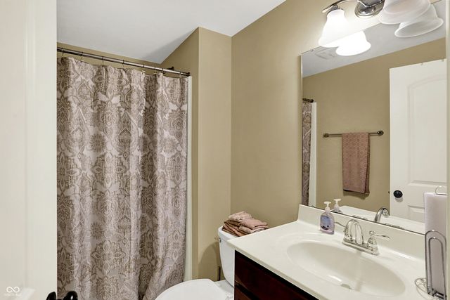 10001 Copper Saddle Bend, Fishers, IN 46040