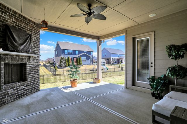 10001 Copper Saddle Bend, Fishers, IN 46040