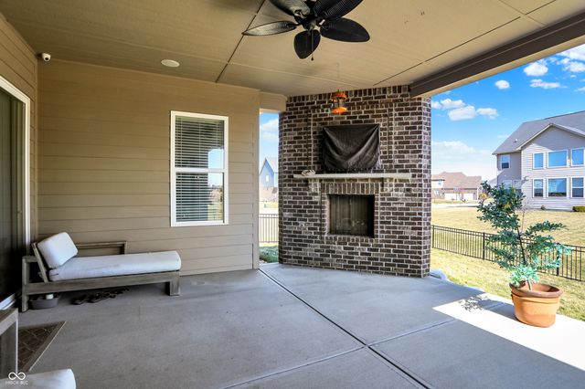 10001 Copper Saddle Bend, Fishers, IN 46040