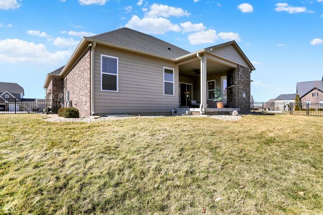 10001 Copper Saddle Bend, Fishers, IN 46040