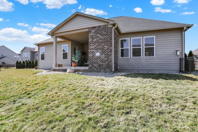 10001 Copper Saddle Bend, Fishers, IN 46040