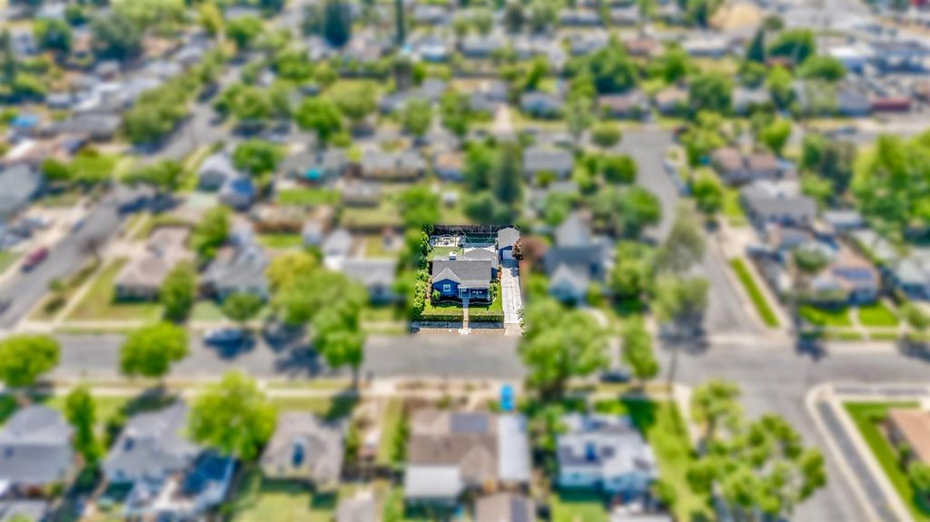Image 29 of property listing at 1820 Orchard Lane, Merced, CA 93540