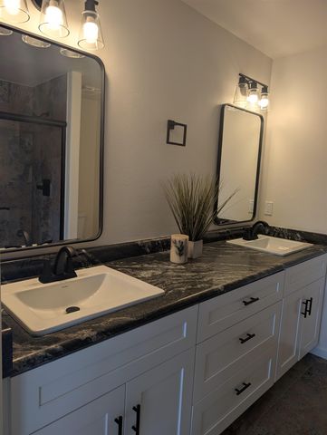 20224 Lilac Lane, Eckert, CO 81418