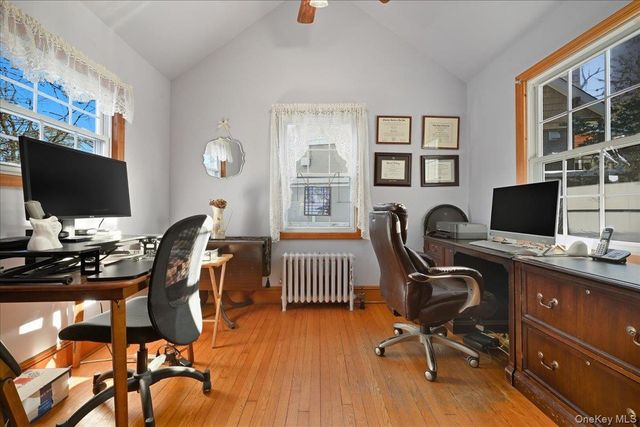 11 Muriel Road, Port Washington, NY 11050