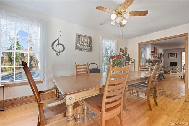 11 Muriel Road, Port Washington, NY 11050