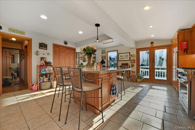 11 Muriel Road, Port Washington, NY 11050