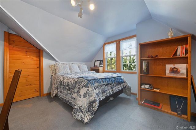 11 Muriel Road, Port Washington, NY 11050