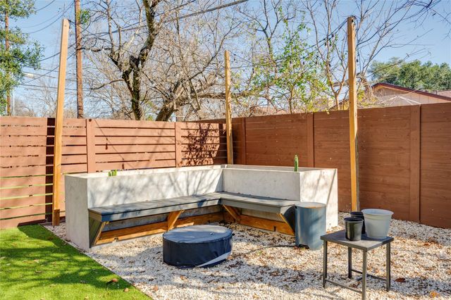 1417 Kramer LN 13, Austin, TX 78758