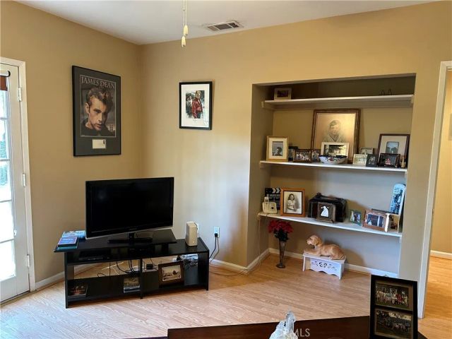 743 N Sparks, Burbank, CA 91506