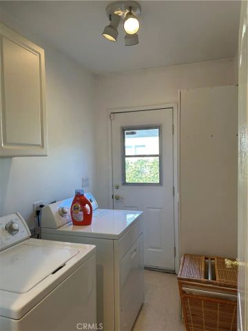 743 N Sparks, Burbank, CA 91506