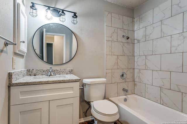 109 hill, San Antonio, TX 78212