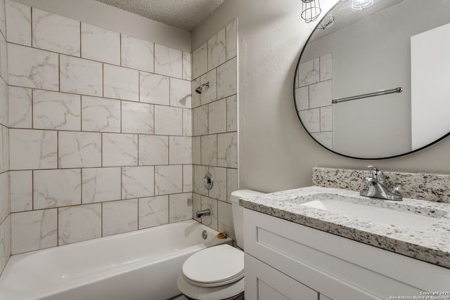 109 hill, San Antonio, TX 78212