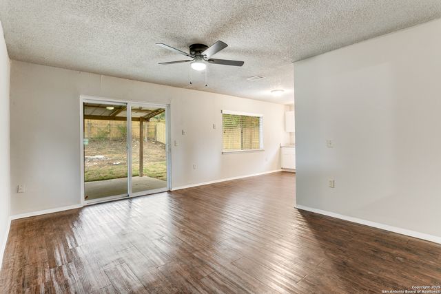 109 hill, San Antonio, TX 78212