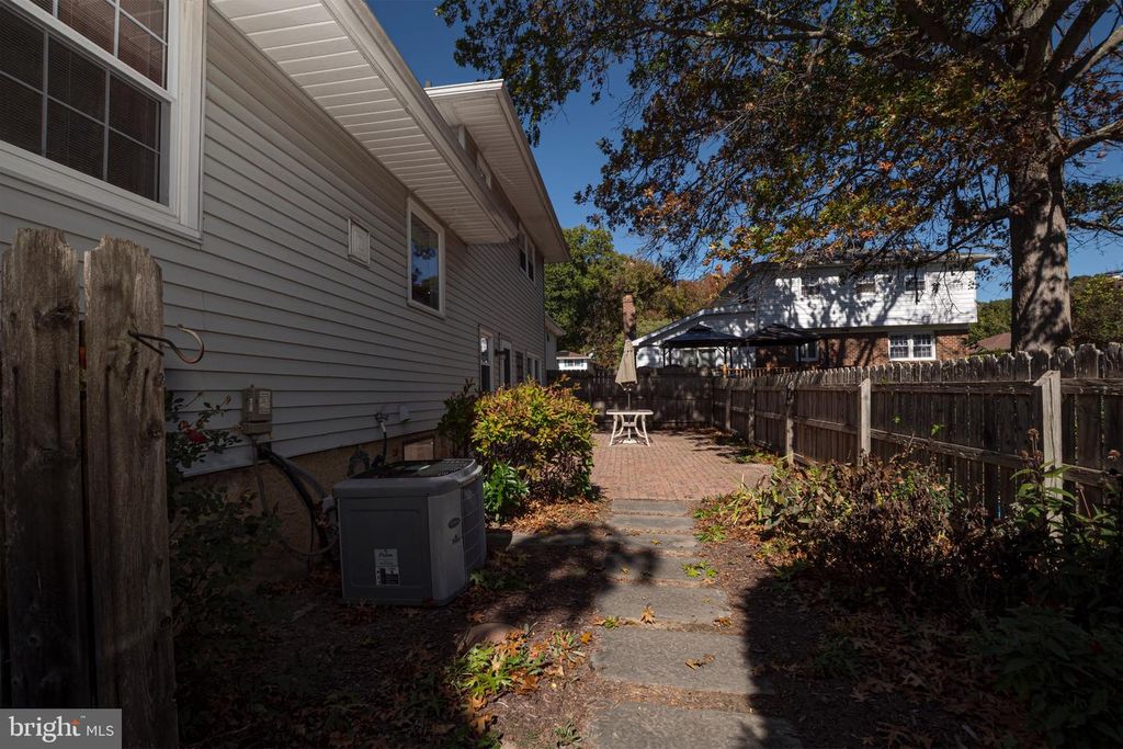 116 AUTUMN HORSESHOE, Newark, DE 19702