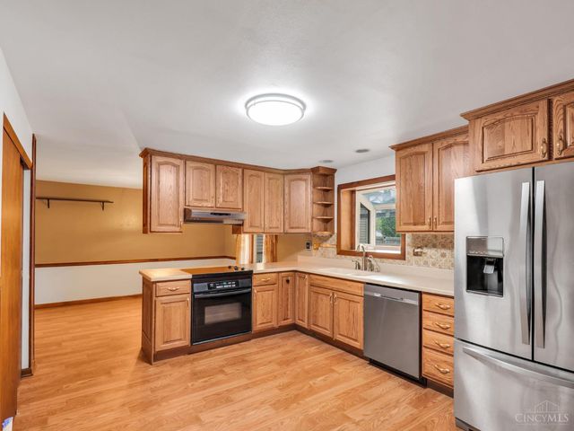 3243 Windmill Drive, Beavercreek, OH 45432