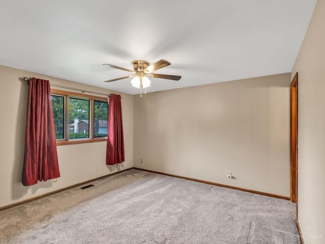 3243 Windmill Drive, Beavercreek, OH 45432