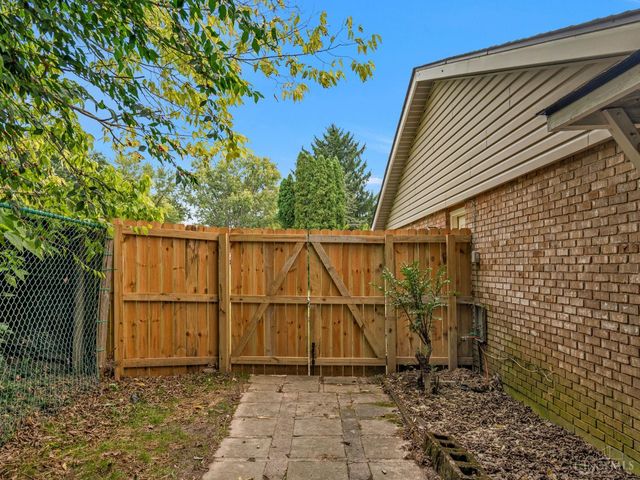 3243 Windmill Drive, Beavercreek, OH 45432