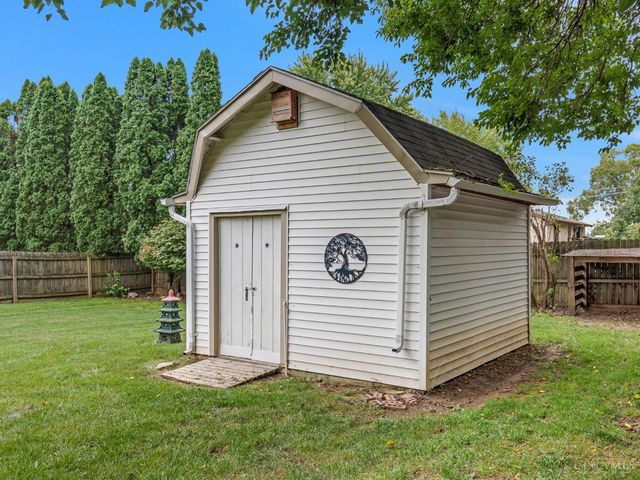 3243 Windmill Drive, Beavercreek, OH 45432