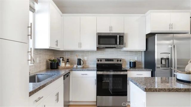 1301 Galaxy Way, Rialto, CA 92376