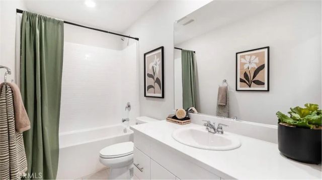 1301 Galaxy Way, Rialto, CA 92376