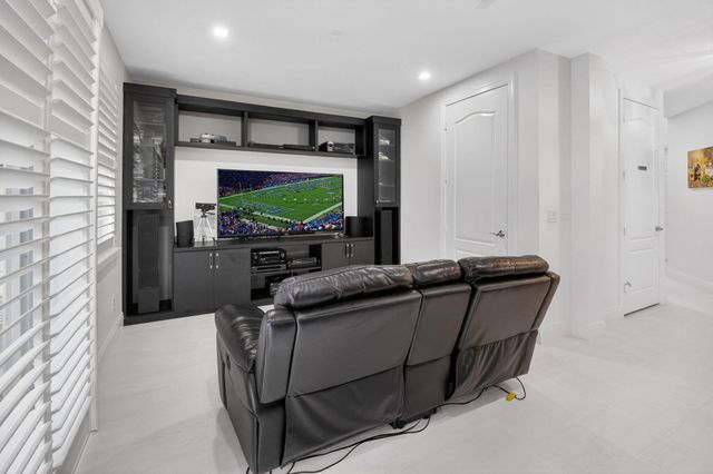 5530 NE Trieste Terrace, Boca Raton, FL 33487