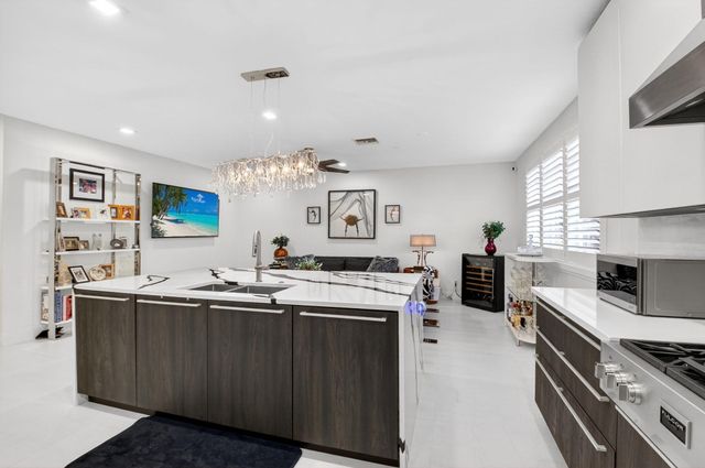 5530 NE Trieste Terrace, Boca Raton, FL 33487