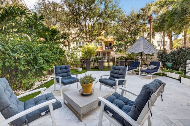 5530 NE Trieste Terrace, Boca Raton, FL 33487