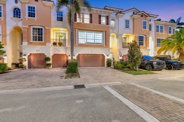 5530 NE Trieste Terrace, Boca Raton, FL 33487