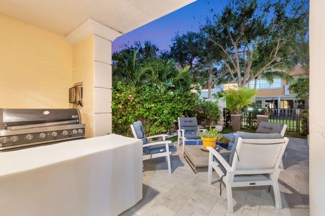 5530 NE Trieste Terrace, Boca Raton, FL 33487