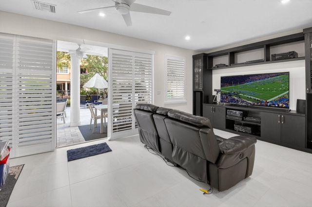 5530 NE Trieste Terrace, Boca Raton, FL 33487