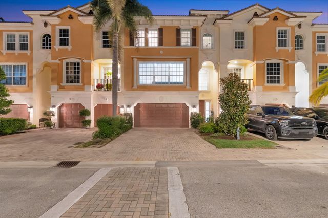 5530 NE Trieste Terrace, Boca Raton, FL 33487