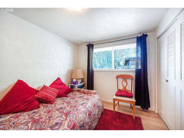 2190 PIERCE St, Eugene, OR 97405