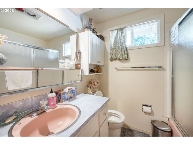 2190 PIERCE St, Eugene, OR 97405