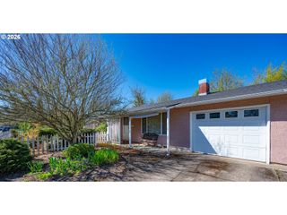 2190 PIERCE St, Eugene, OR 97405