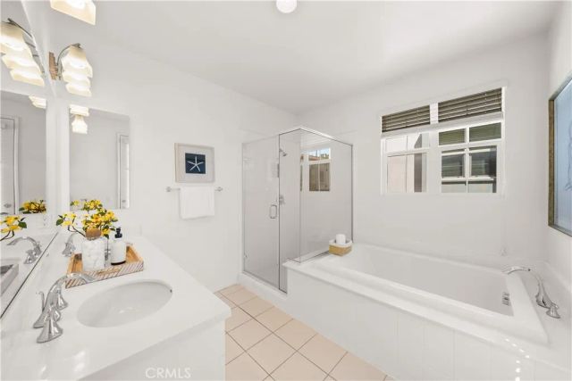 153 Fixie, Irvine, CA 92618