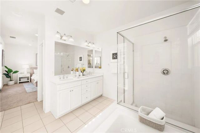 153 Fixie, Irvine, CA 92618