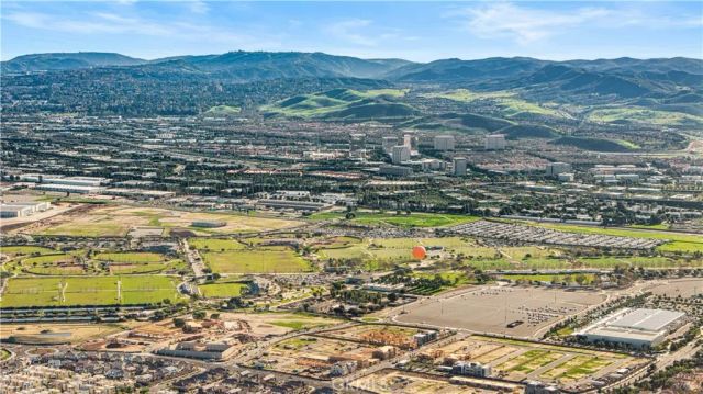 153 Fixie, Irvine, CA 92618